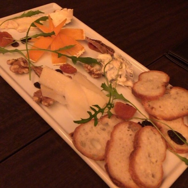 チーズの盛り合わせ(イタリアングリル シトリーノ （Citrino）)