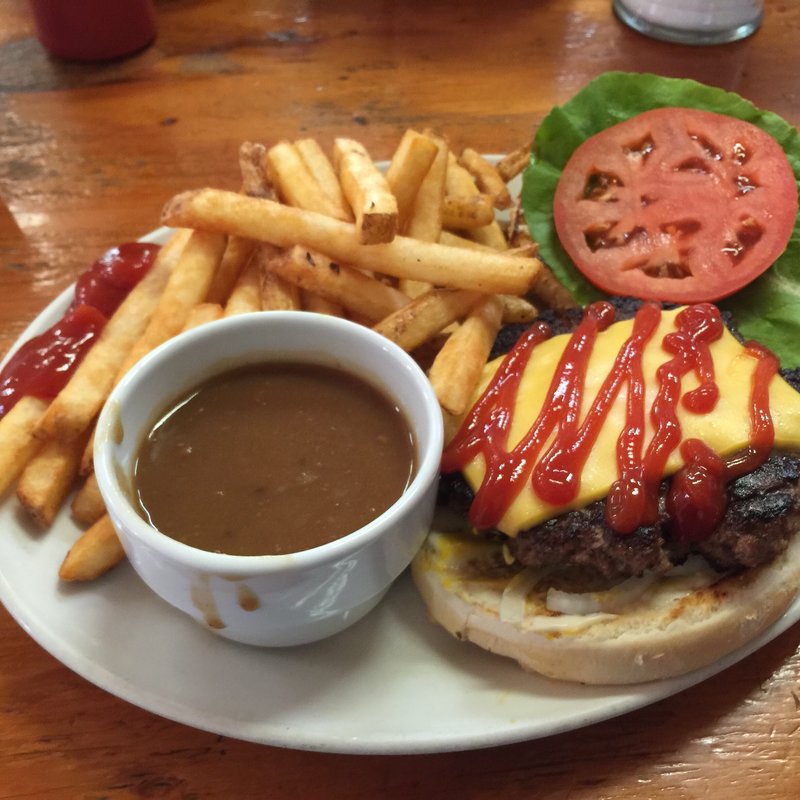 ハンバーガー&グレイビースープ付(Rancheria Mile 700)