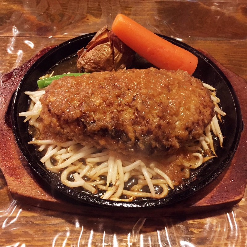 うえすたん1ポンド(450g)ハンバーグ(ビフテキ うえすたん 西新店)