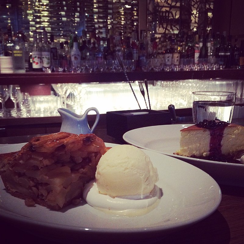 アップルパイ(ステーキハウス オークドア)