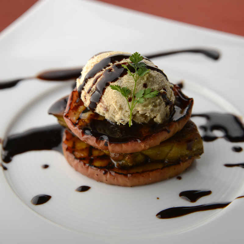 フォアグラのロッシーニ(ヴィヴィ　ラ・ベルデ （ViVi la verde）)