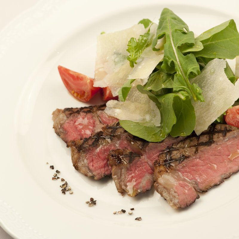 和牛のグリル(ヴィノ・ヒラタ)