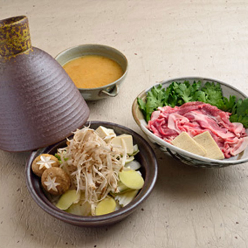 冬野菜と鱈の牛野菜味噌鍋(WASHOKU錦繍楼 （ワショクキンシュウロウ）)