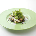 グリルドアヒと季節野菜のプランチャ(CAFE＆DINING Wiki Wiki)