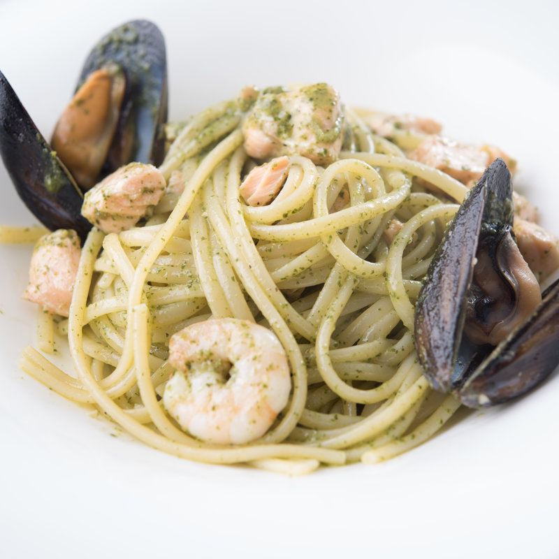 海老とムール貝のジェノバソースパスタ(GARDEN BISTRO&WINE)