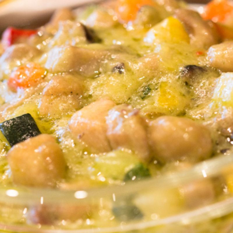 ズッキーニと鳩豆のオイル和え(ワインカフェ 四谷三丁目店 )