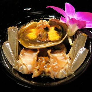 上海蟹の紹興酒漬け(清粥小菜 明 (朙))