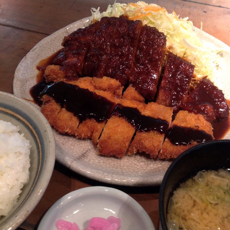 グルメな街・名古屋で楽しむ、今すぐ食べたい絶品料理10選！