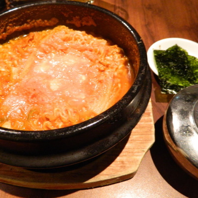 シンチゲ（卵チーズ入り辛ラーメン）(熱風食堂ＴＹＰＨＯＯＮ秋葉原店)