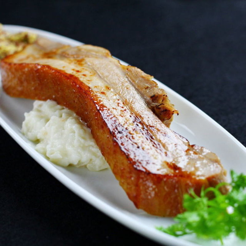 厚切りベーコン(秋葉原バル モンパカ )