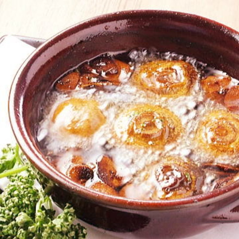 エビとマッシュルームのアヒージョ(秋葉原バル モンパカ )