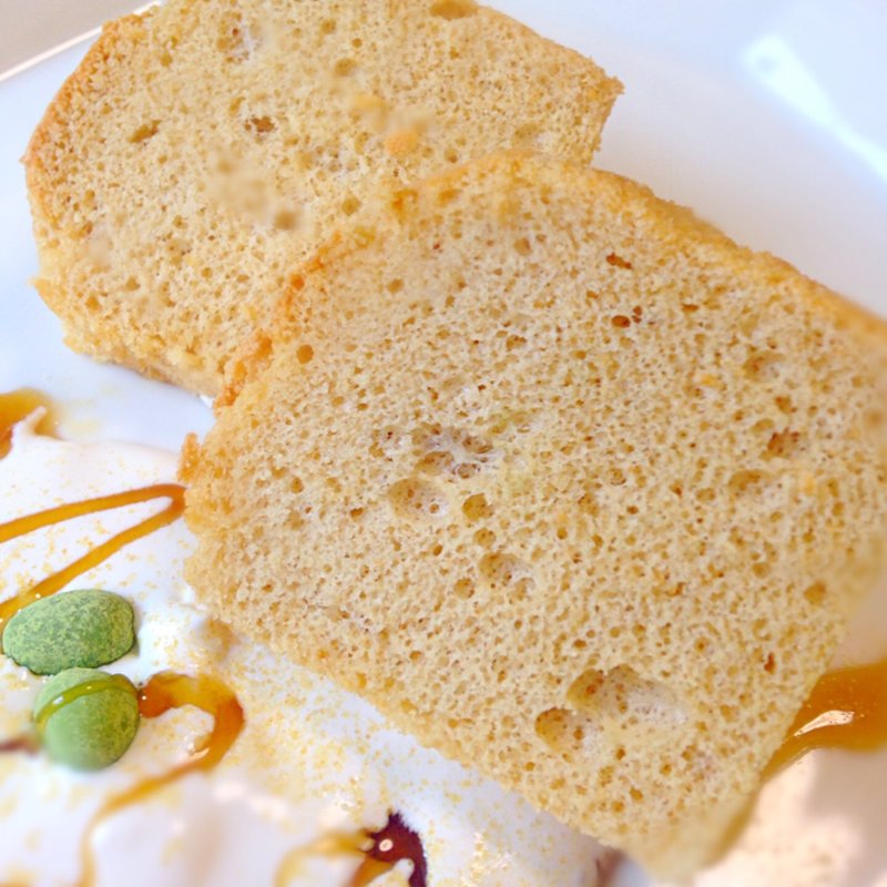 たっぷりきな粉のシフォンケーキ(丘の上 C-flat （シー フラット）)