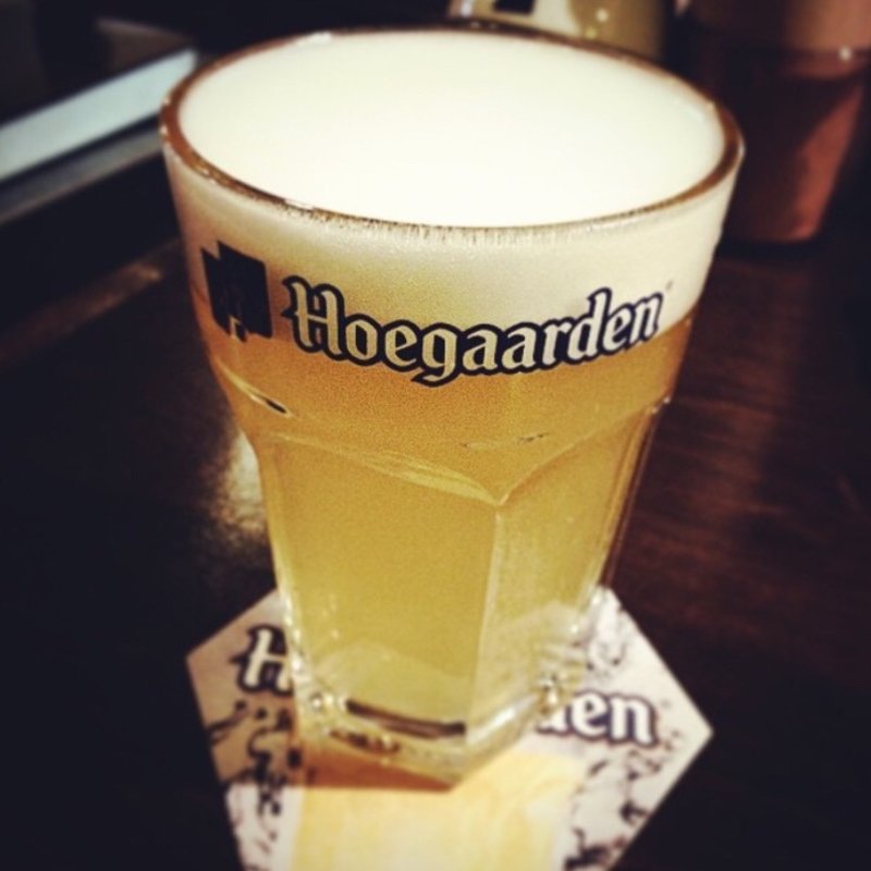 ヒューガルデン(eL MamBo 茅ヶ崎〜スペイン料理とワイン〜)