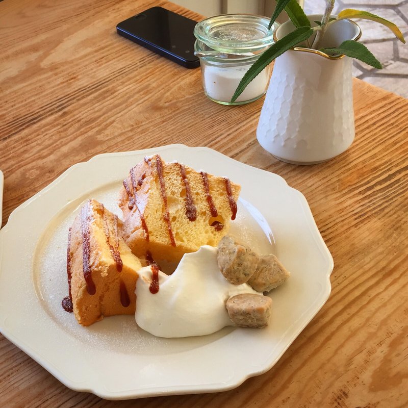 シフォンケーキ(sweets shop FAVORI PLUS)