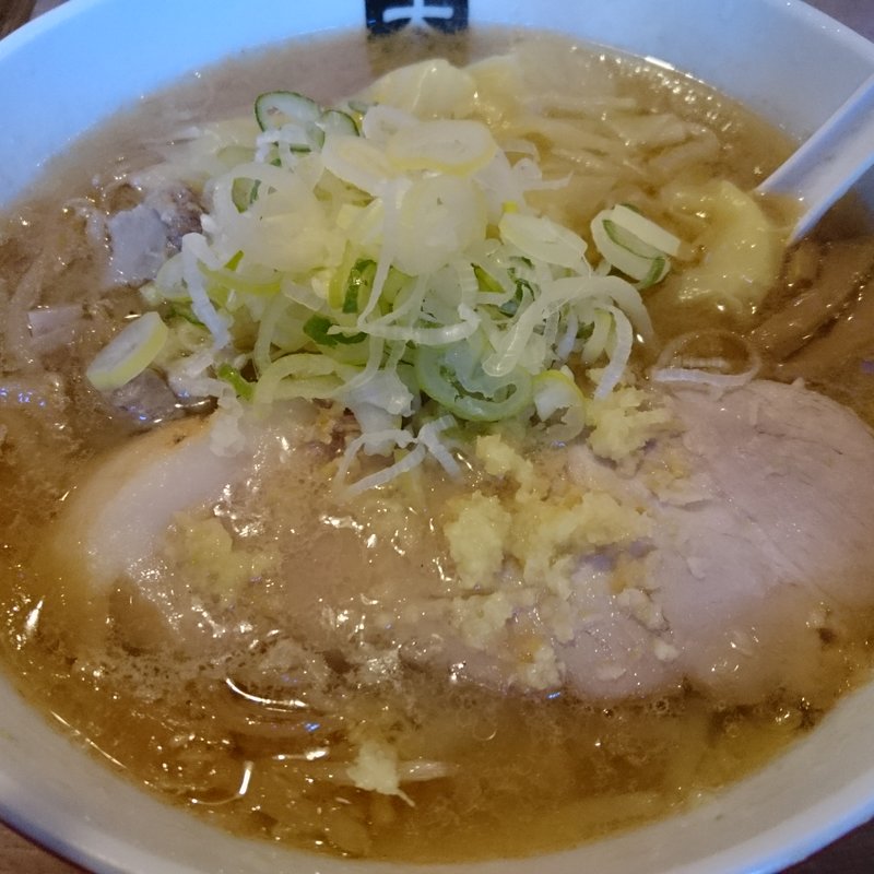 味噌 ＋ ワンタン (大島)