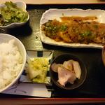 鶏のおろしポン酢定食