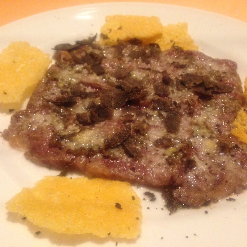 牛フィレのあたたかいカルパッチョ 黒トリュフがけ(ピッコログランデ )