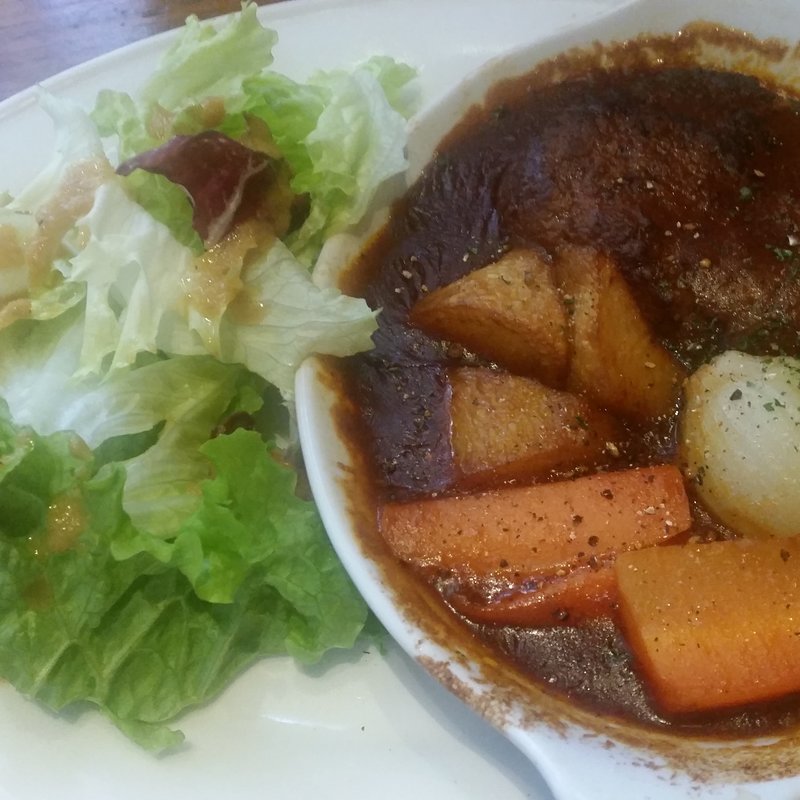 煮込みハンバーグ(UA BAR)