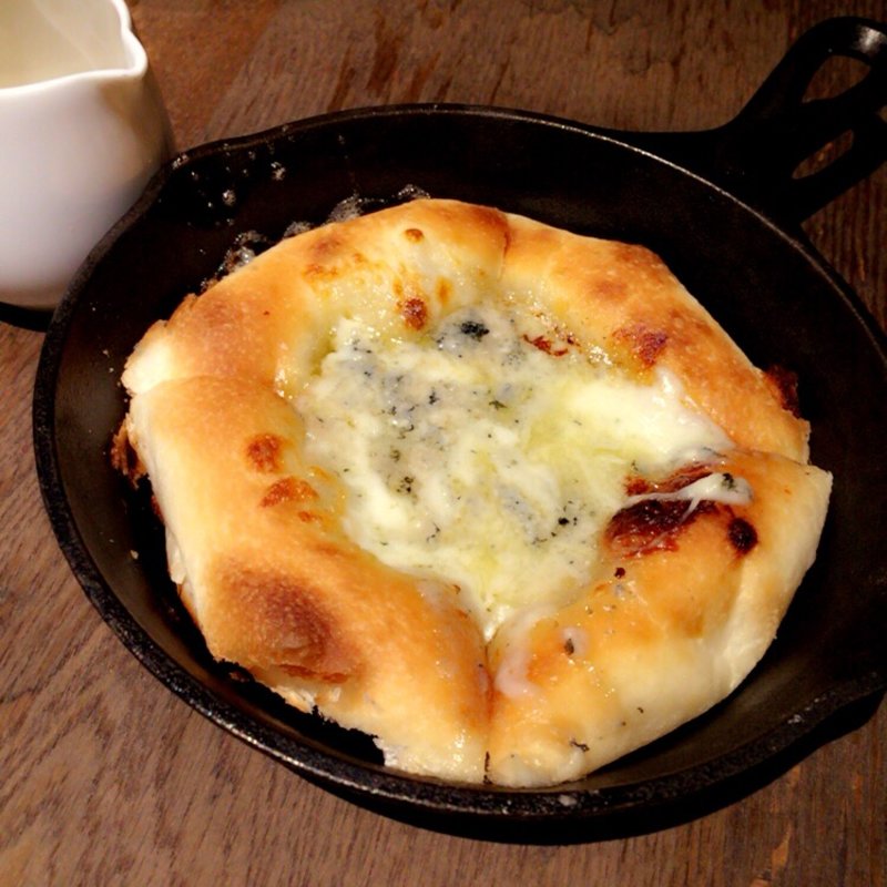 ヴァルデオンチーズ(ワインバル　ピノ )