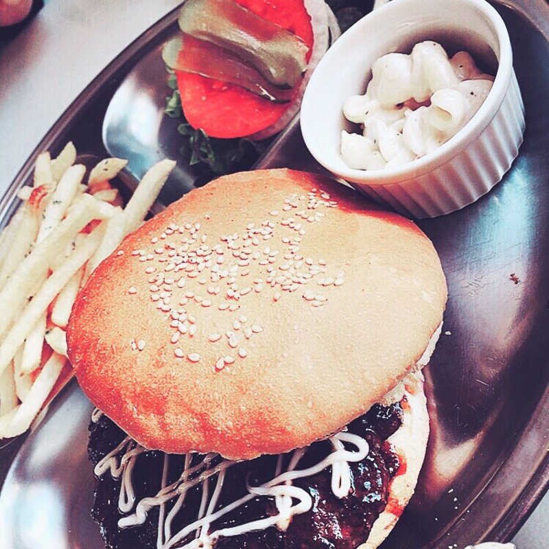 (ウッズダイナー （WOODS　DINER【旧店名】ケイズピットダイナー）)