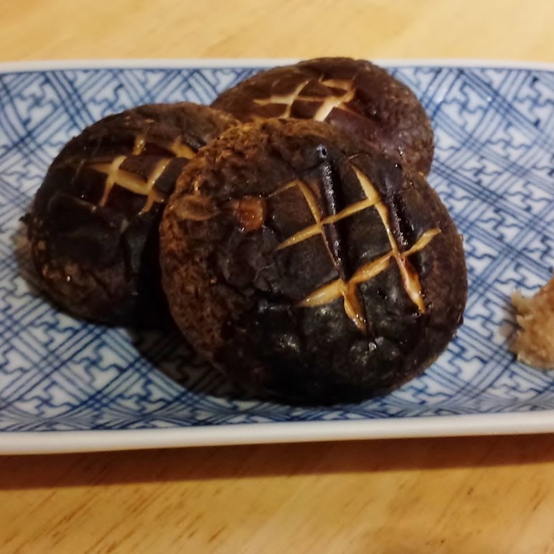 焼き椎茸(御さしみ家 新宿ハルク店)