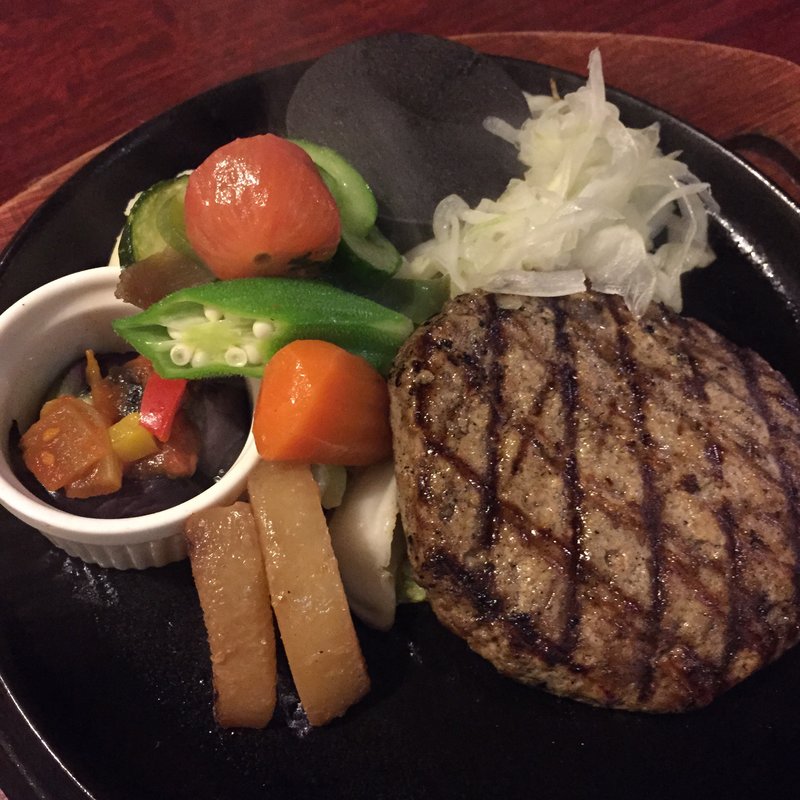 ハンバーグ セット(ハンバーグの店 サフラン)