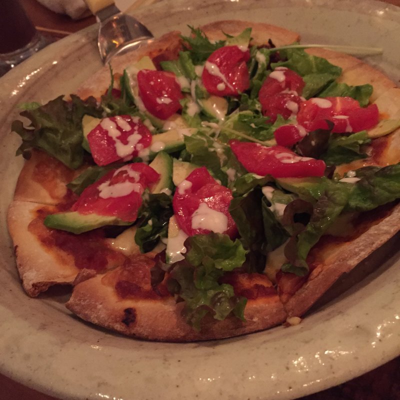 自家製スモークチキンのピザ(ディキシーチキン )