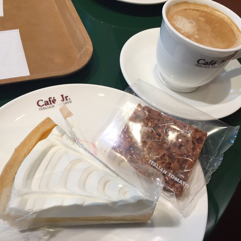 カボチャのプリン、アーモンドキャラメル、カフェラテ(イタリアントマトカフェジュニア 秋田アルヴェ店)