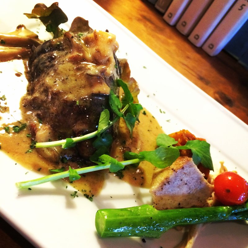 和牛すね肉のソテー(ワレット カフェ )