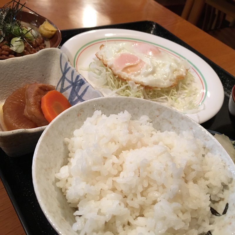 目玉焼き定食（納豆付）(富久どり食堂 )