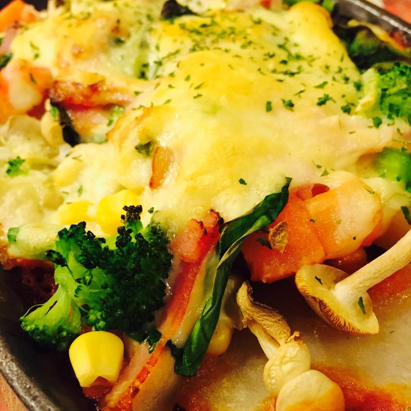 いろいろ野菜のチーズ焼き(Complice)