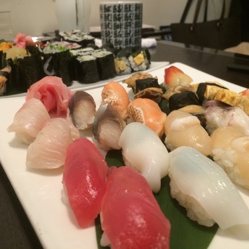 にぎり20貫セット（発泡酒御orｿﾌﾄﾄﾞﾘﾝｸ1杯付）(ことすし )