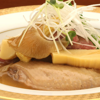 鶏肉とフカヒレのスープ仕立て(和風フレンチ ichiRyu （イチリュウ）)