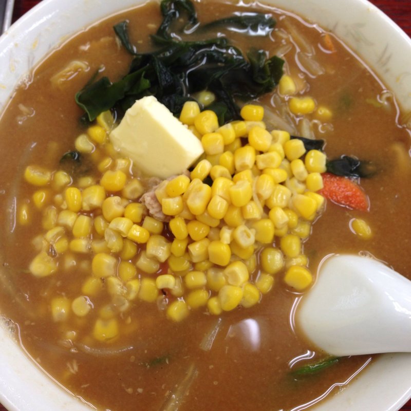 味噌バターコーンラーメン(来々軒)