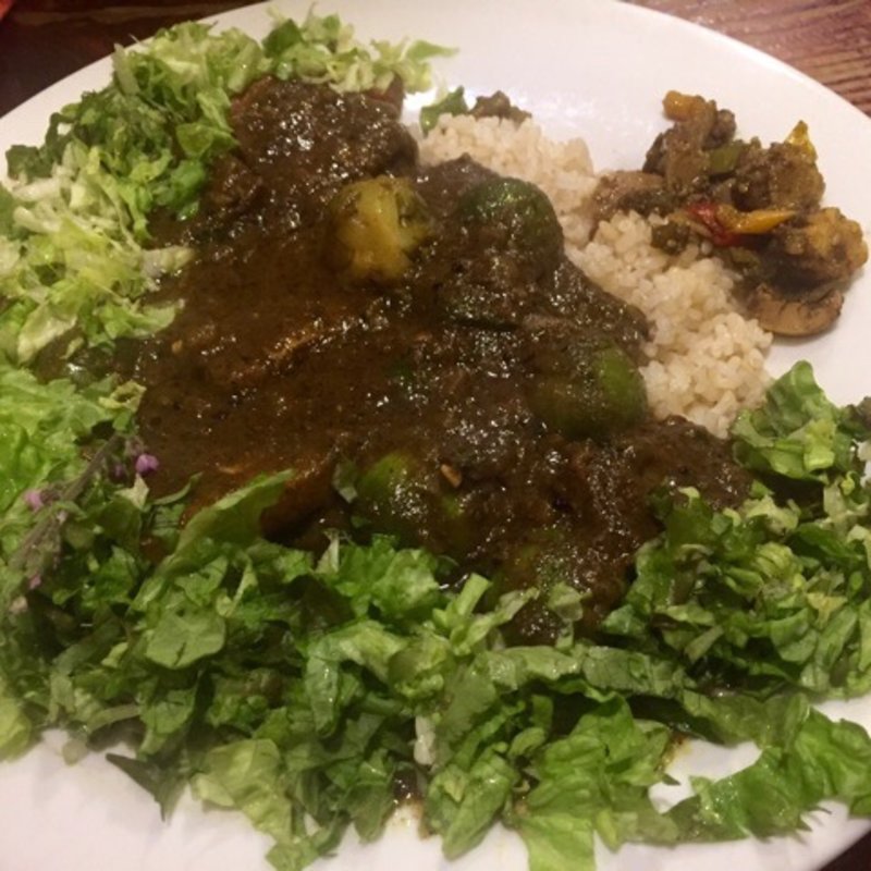 豚バラと芽キャベツのカリー(バンブルビー)