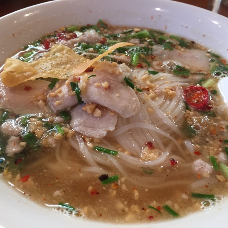 トムヤンクンラーメン ランチセット(バンコクオーキッド )