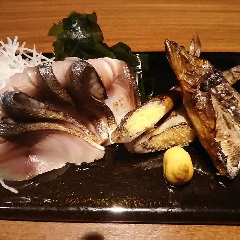金華さばの生ハムとししゃもの燻製盛り(人形町 SUSULU)
