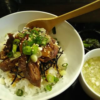 牛すじ煮込み丼(TORIKO （トリコ）)
