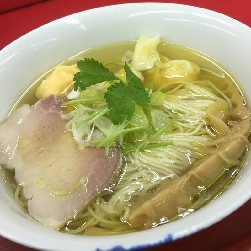 塩海老ワンタン麺(らぁ麺屋 飯田商店)