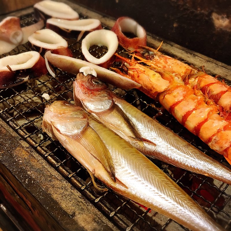 海老の鬼殻焼き <2本>(トロ函)