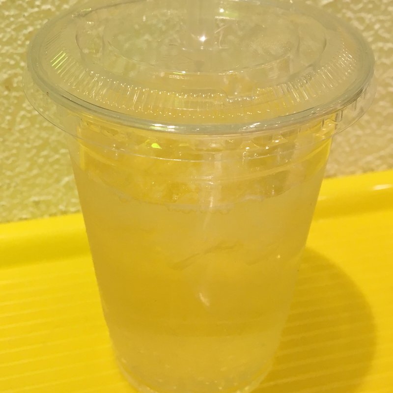 梅スパークリング(ウムウム グッドブリトーズ！丸ビル店)