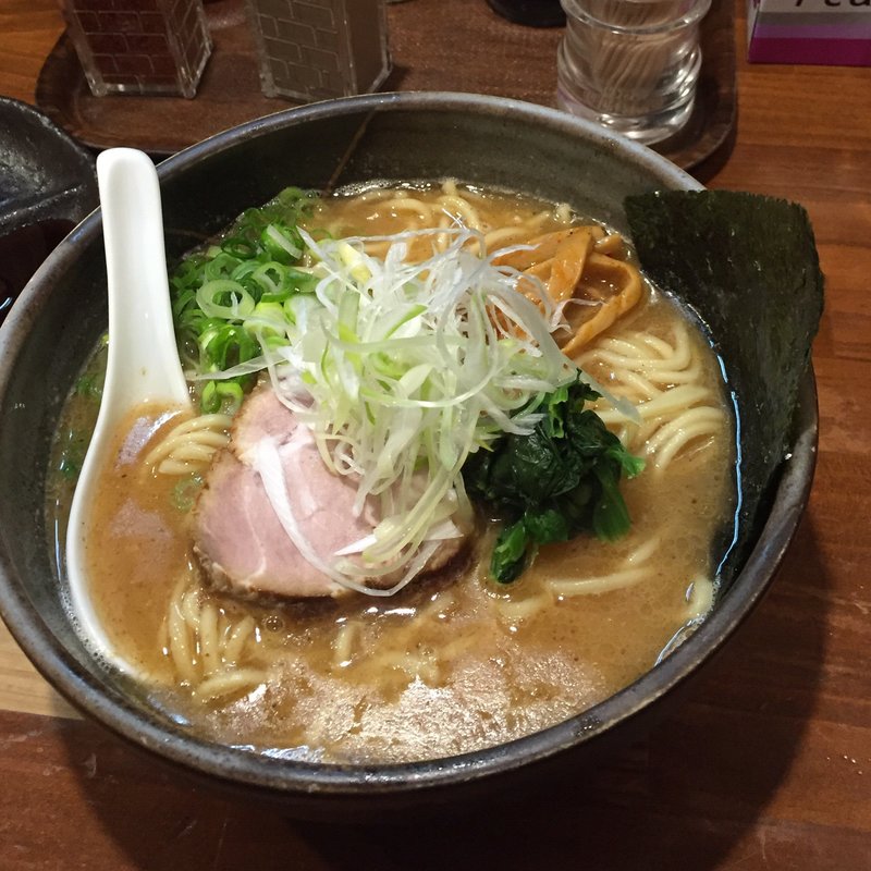 鐙らぁめん(麺や鐙 茅ヶ崎本店)