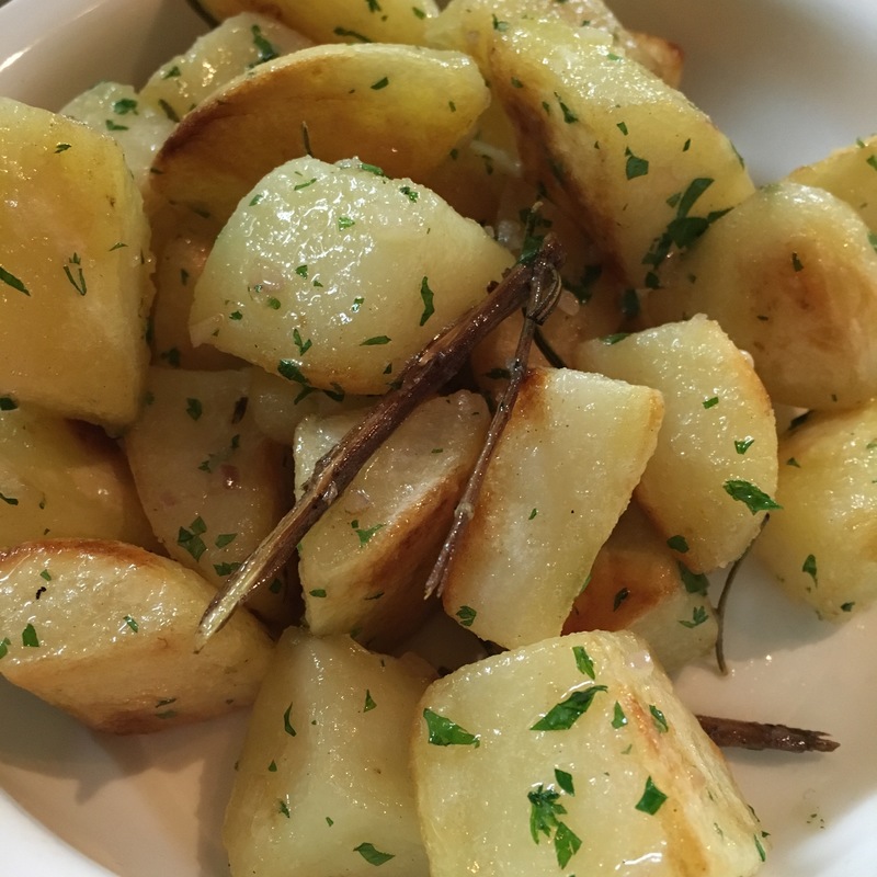 ローストポテト(ハーブとアンチョビ)(LUXE BURGERS & Sunny's Table 人形町店)