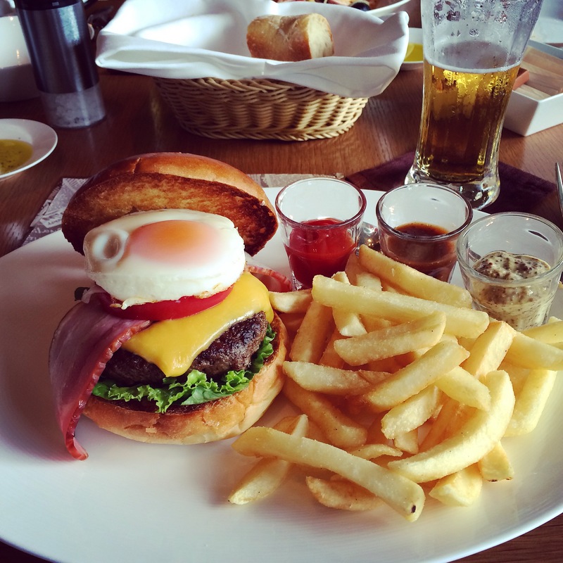 オリジナル･ビーフバーガー(GRAND KITCHEN パレスホテル東京)