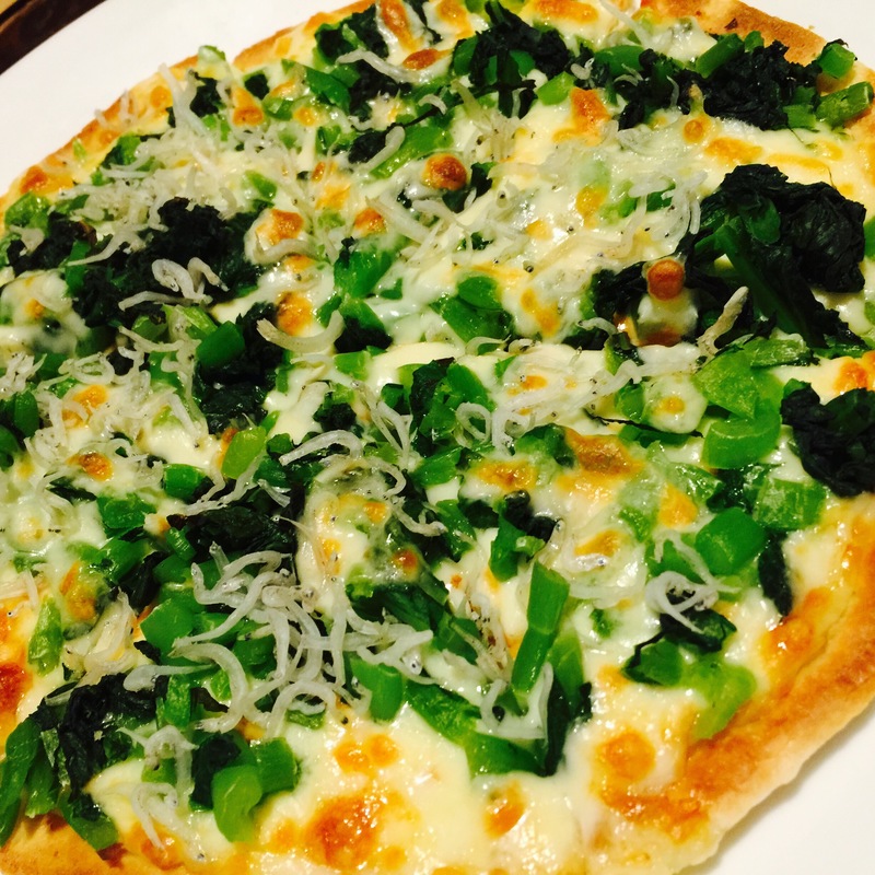 野沢菜ピザ(食 酒道楽 一乃家 KAZUNOYA)