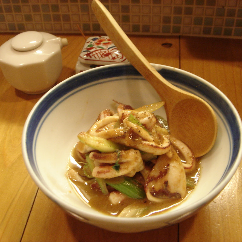 イカと葱の味噌和え(やくみや )