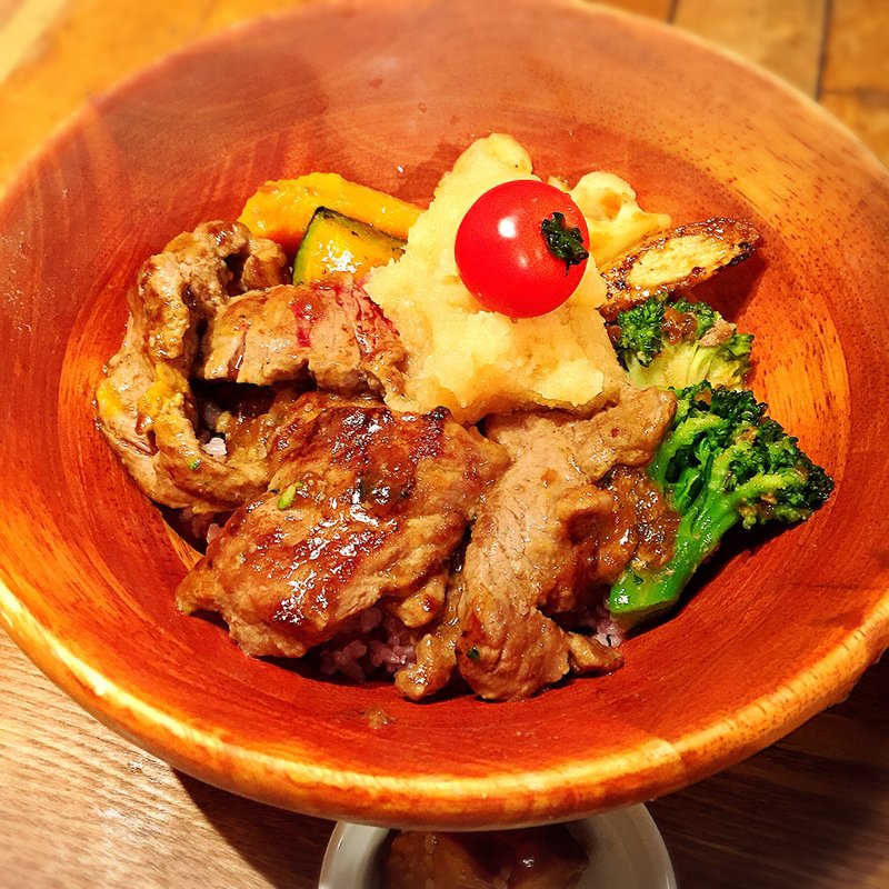 牛おろしステーキ丼(ABC canteen ルミネエスト新宿店)