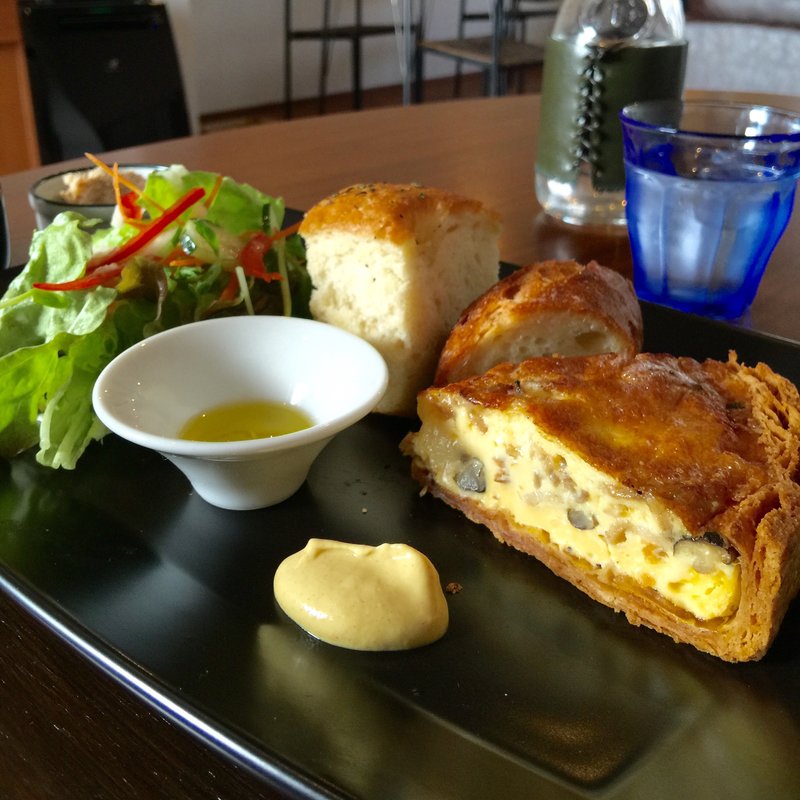 キッシュランチ(Pâtisserie café 3ème )