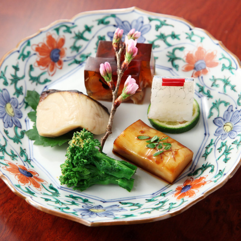 前菜の春仕立て(やま祢 本店 （やまね）)