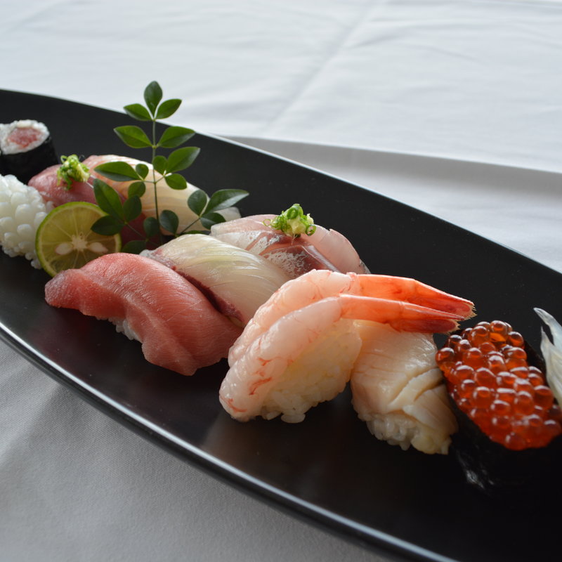 寿司の盛り合わせ(横浜 なだ万)